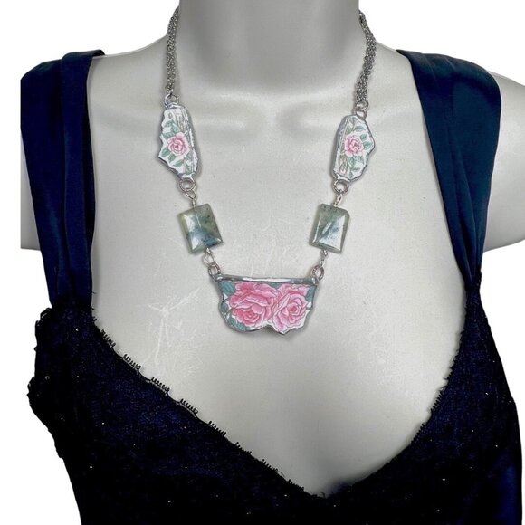 Artisan Antique Lynns USA Broken  China Roses Triple Necklace W/ Prehnite Stones - Picture 3 of 16
